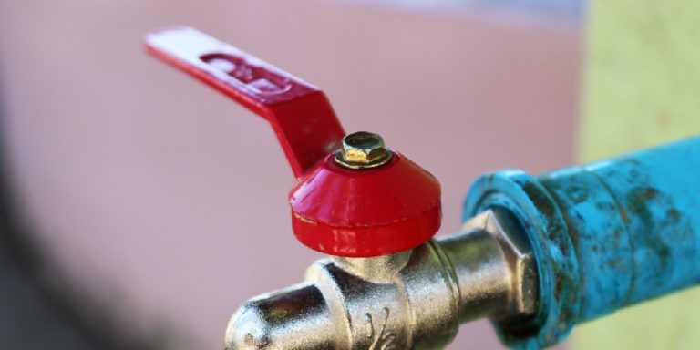 how-to-shut-off-water-to-outside-faucet-7-effective-steps