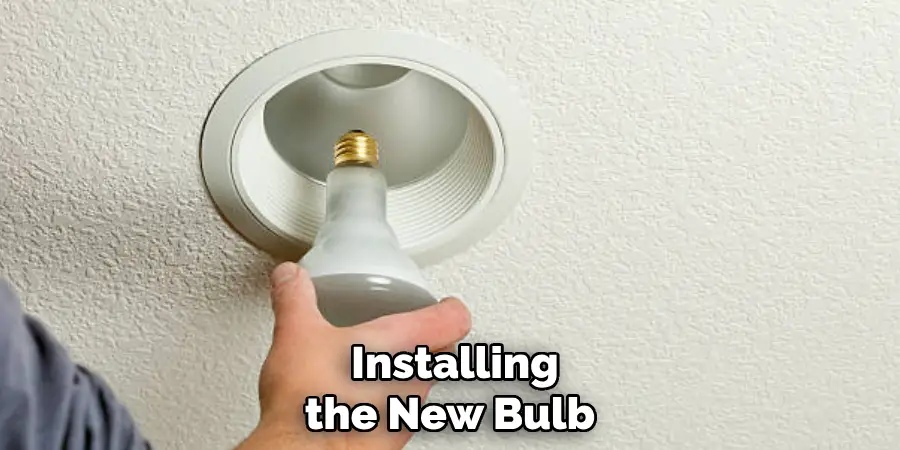  Installing the New Bulb