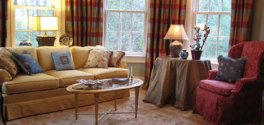 What Color of Curtains Go with Brown Furniture