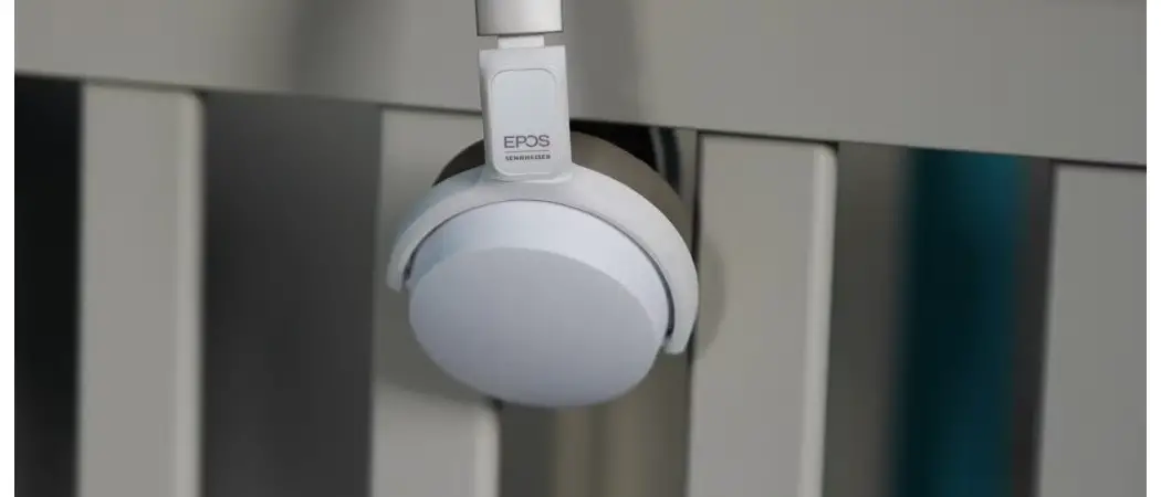 Noise-Canceling Machine for Office Privacy